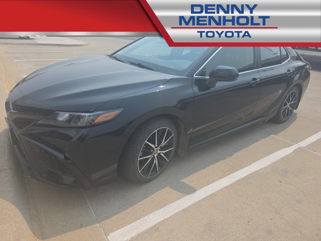 Used 2021 Toyota Camry SE Cars