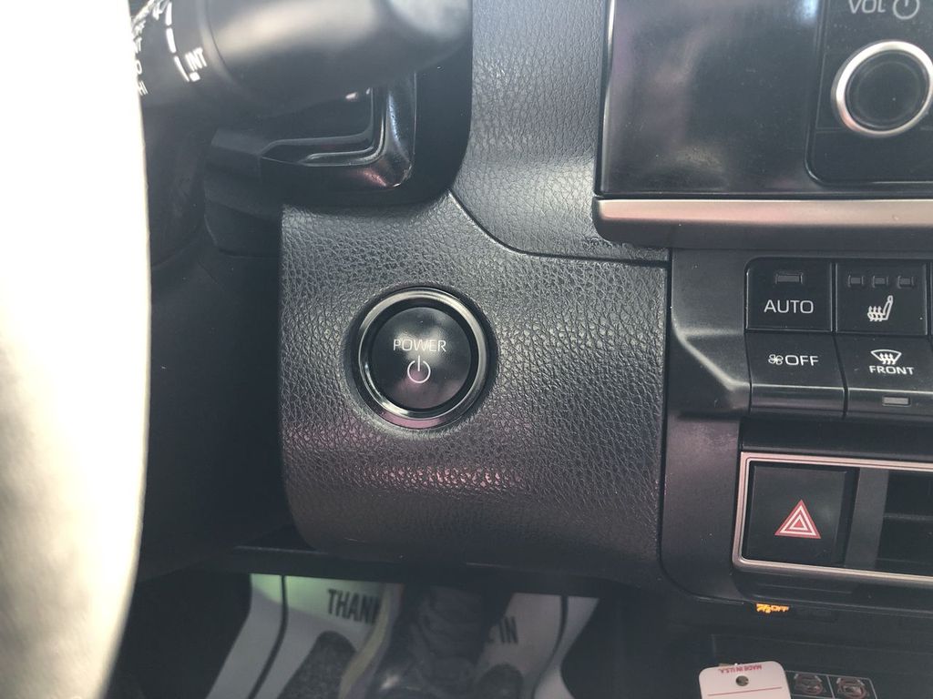 2025 Toyota Camry Hybrid