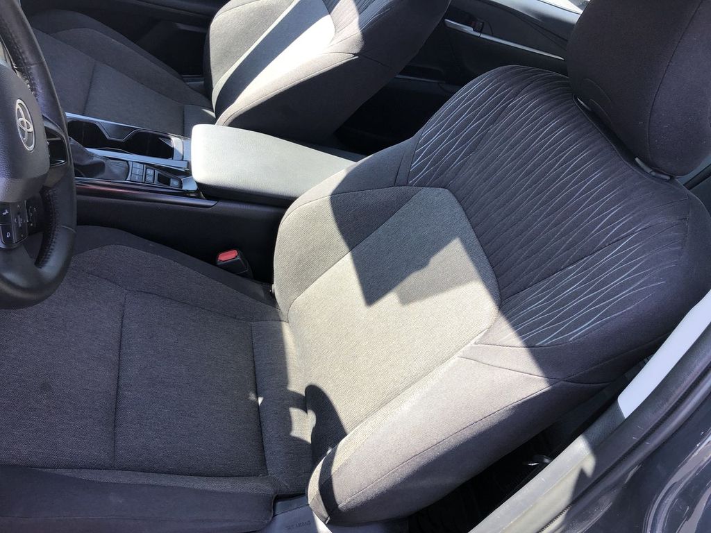 2025 Toyota Camry Hybrid