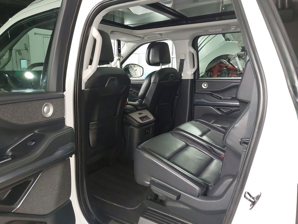 2025 Lincoln Navigator L