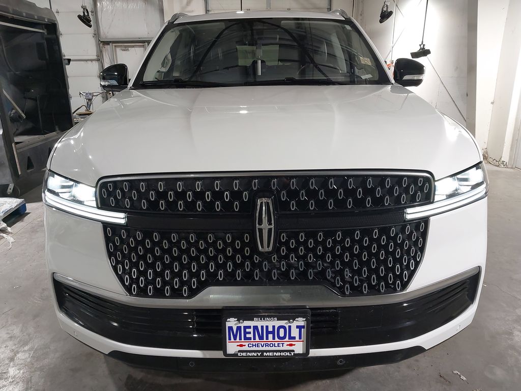 2025 Lincoln Navigator L