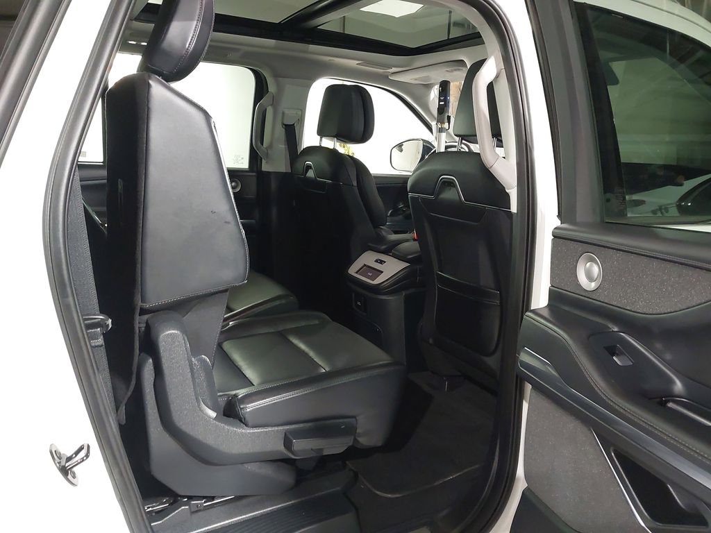 2025 Lincoln Navigator L