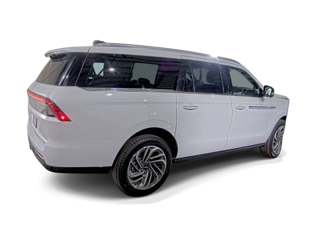 2025 Lincoln Navigator L