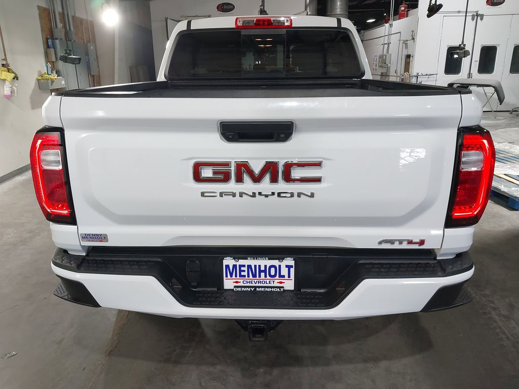 2024 GMC Canyon