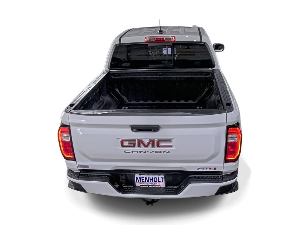 2024 GMC Canyon