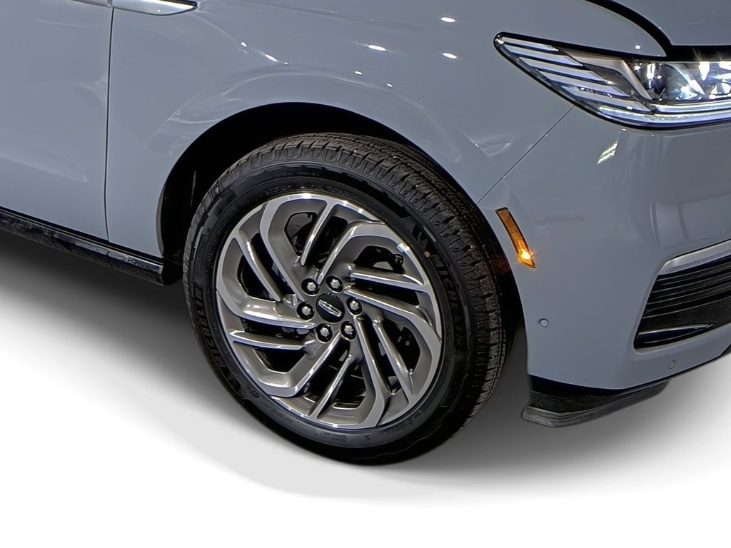 2025 Lincoln Navigator L