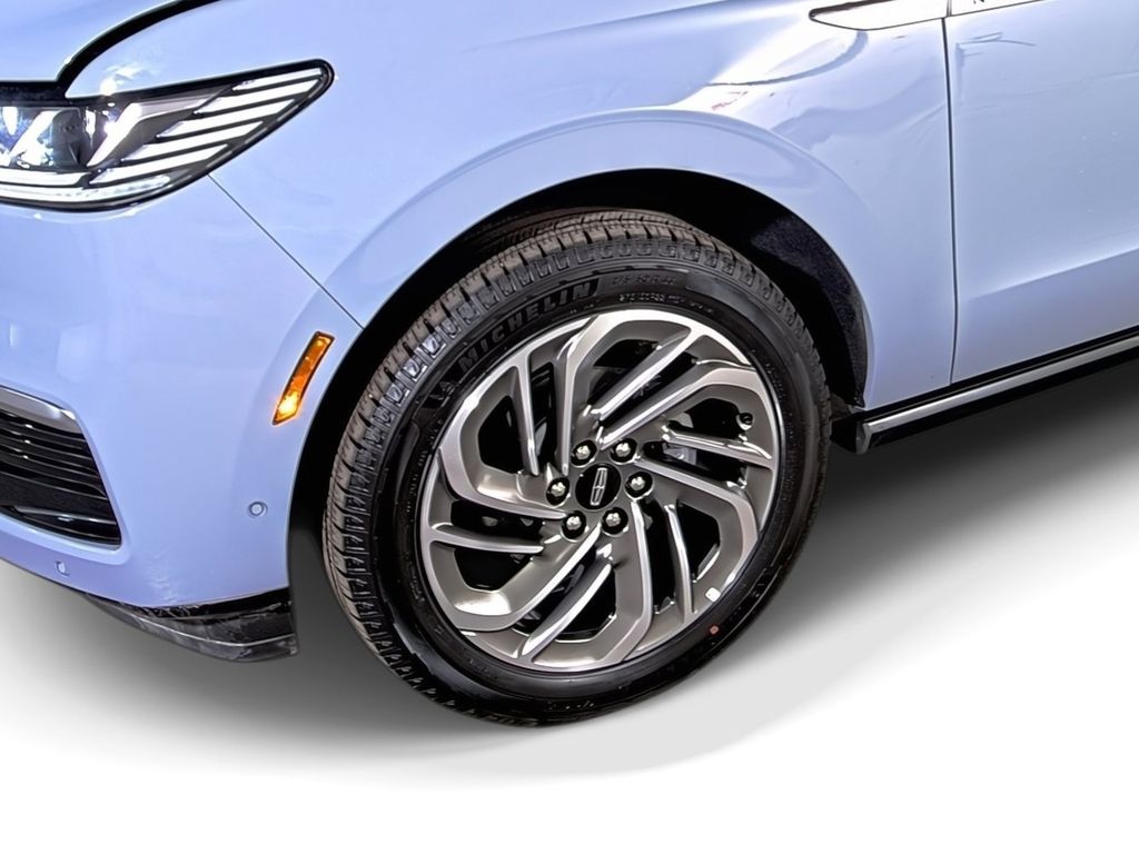 2025 Lincoln Navigator L