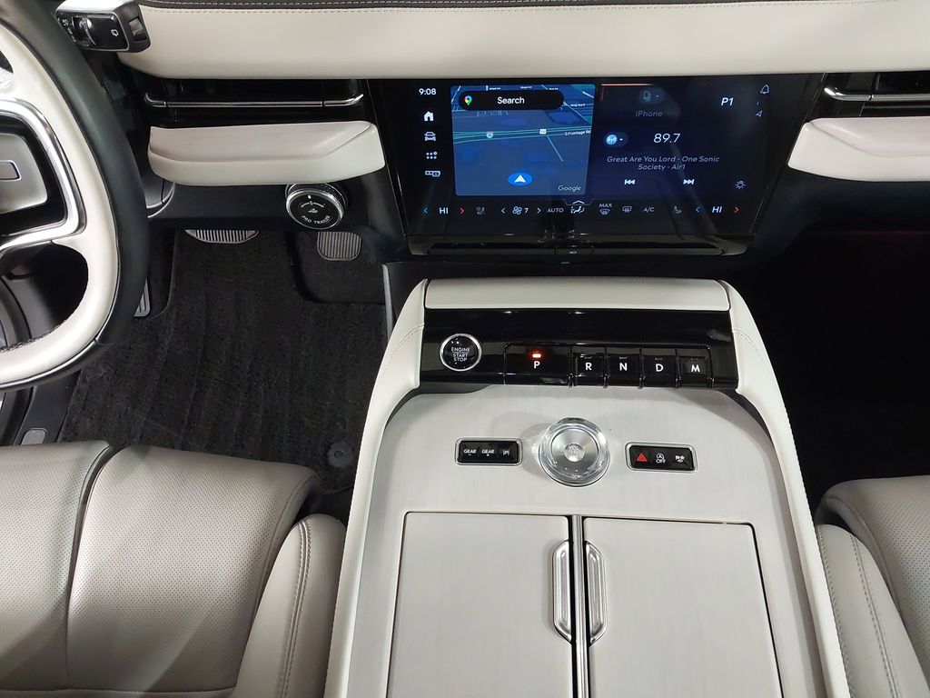 2025 Lincoln Navigator L