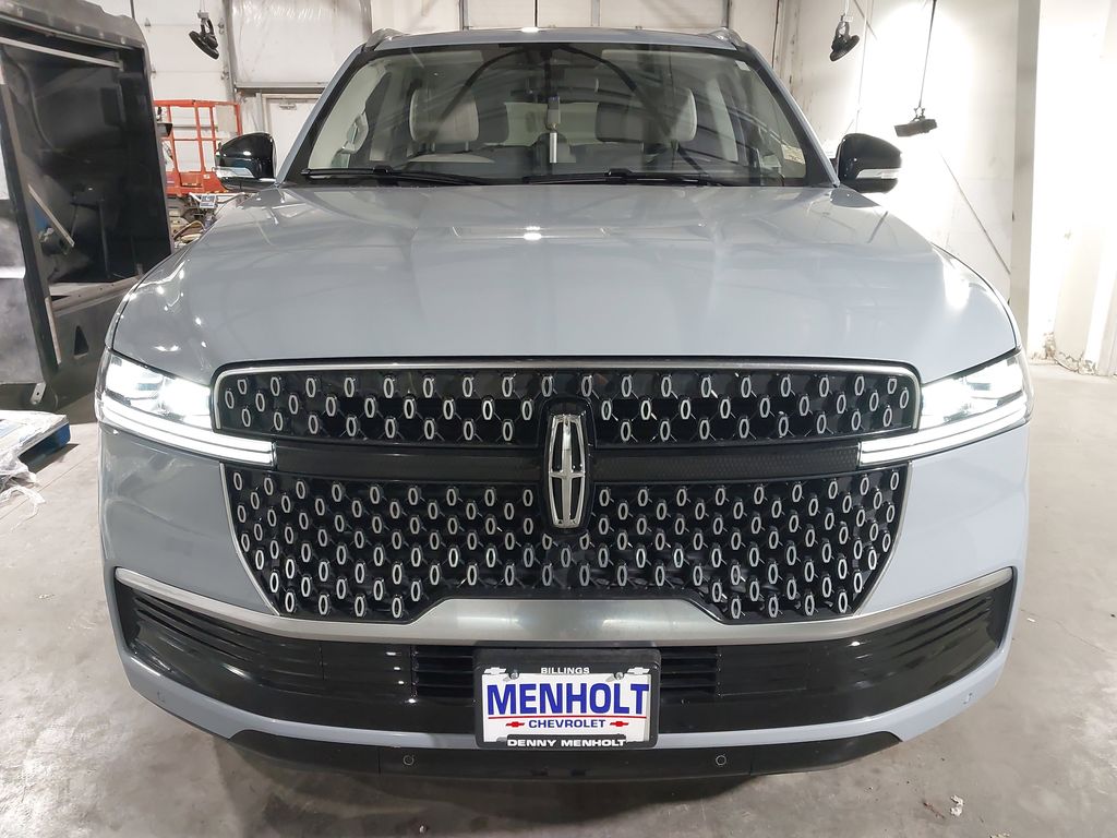 2025 Lincoln Navigator L