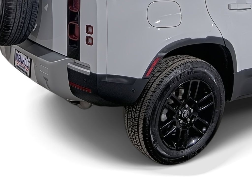 2025 Land Rover Defender 110