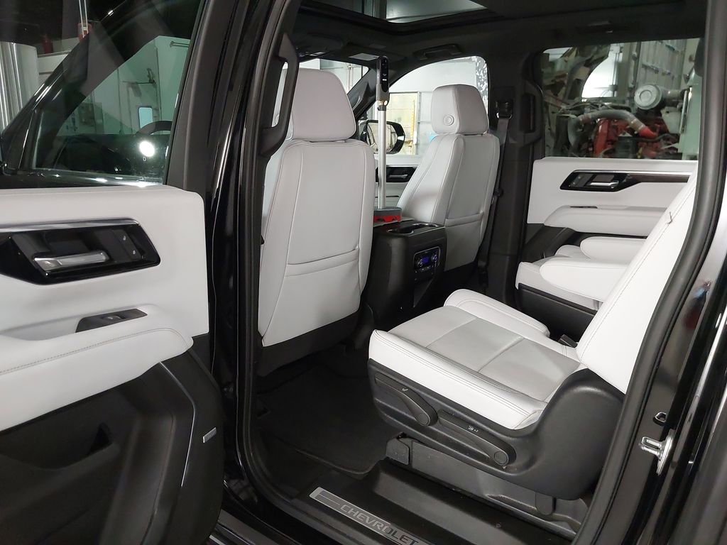 2025 Chevrolet Suburban
