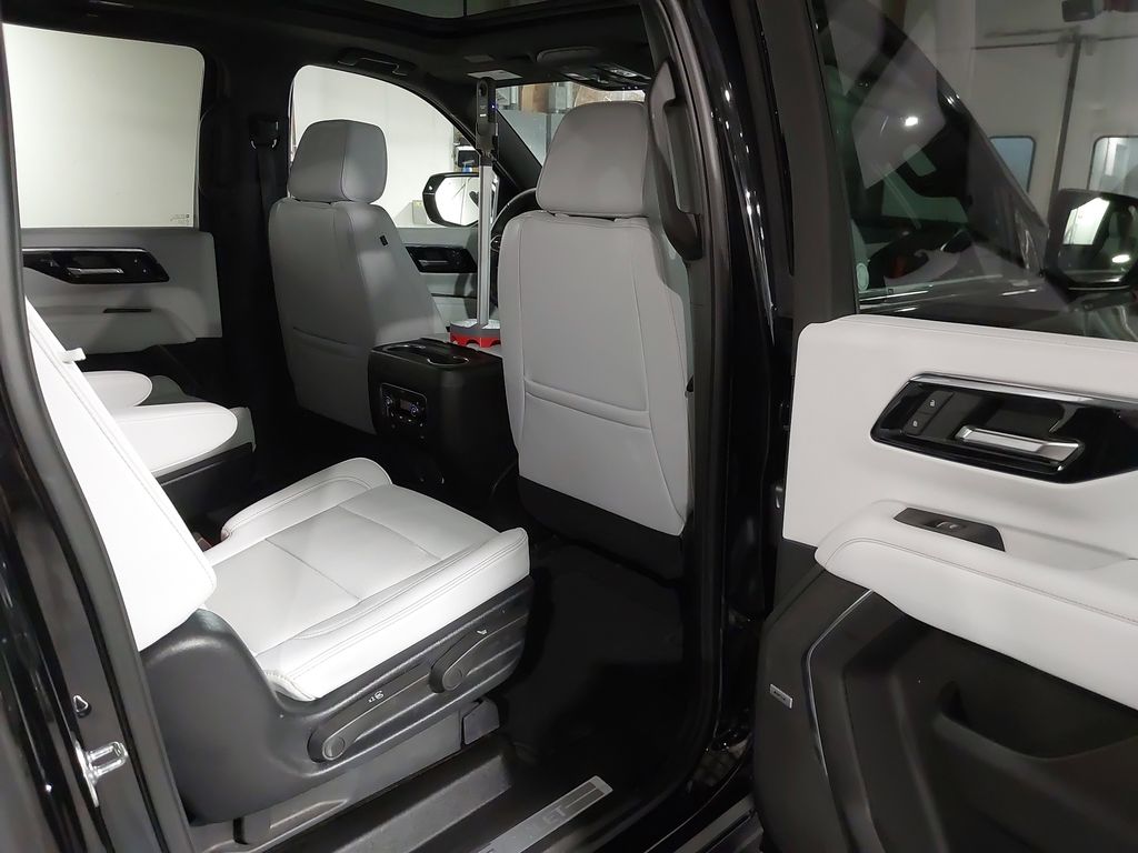 2025 Chevrolet Suburban