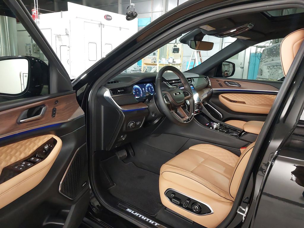 2025 Jeep Grand Cherokee L