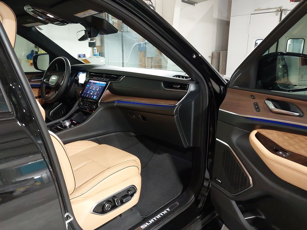 2025 Jeep Grand Cherokee L