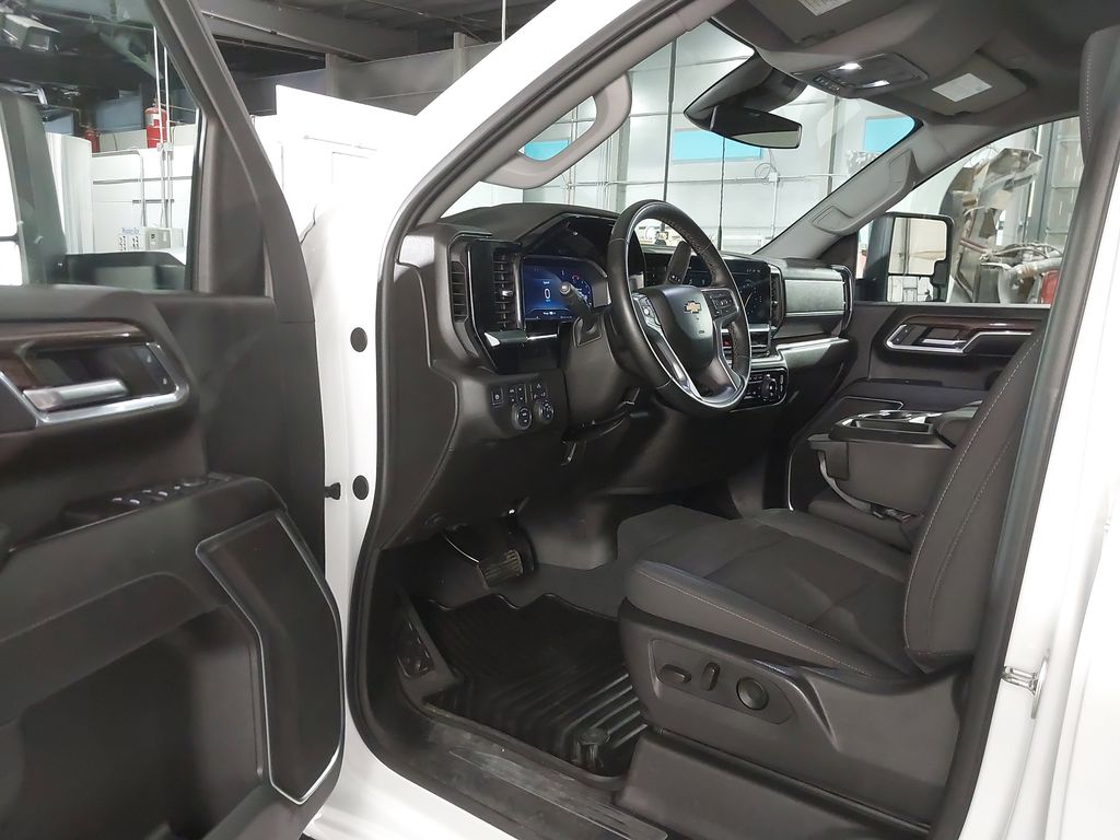 2024 Chevrolet Silverado 3500