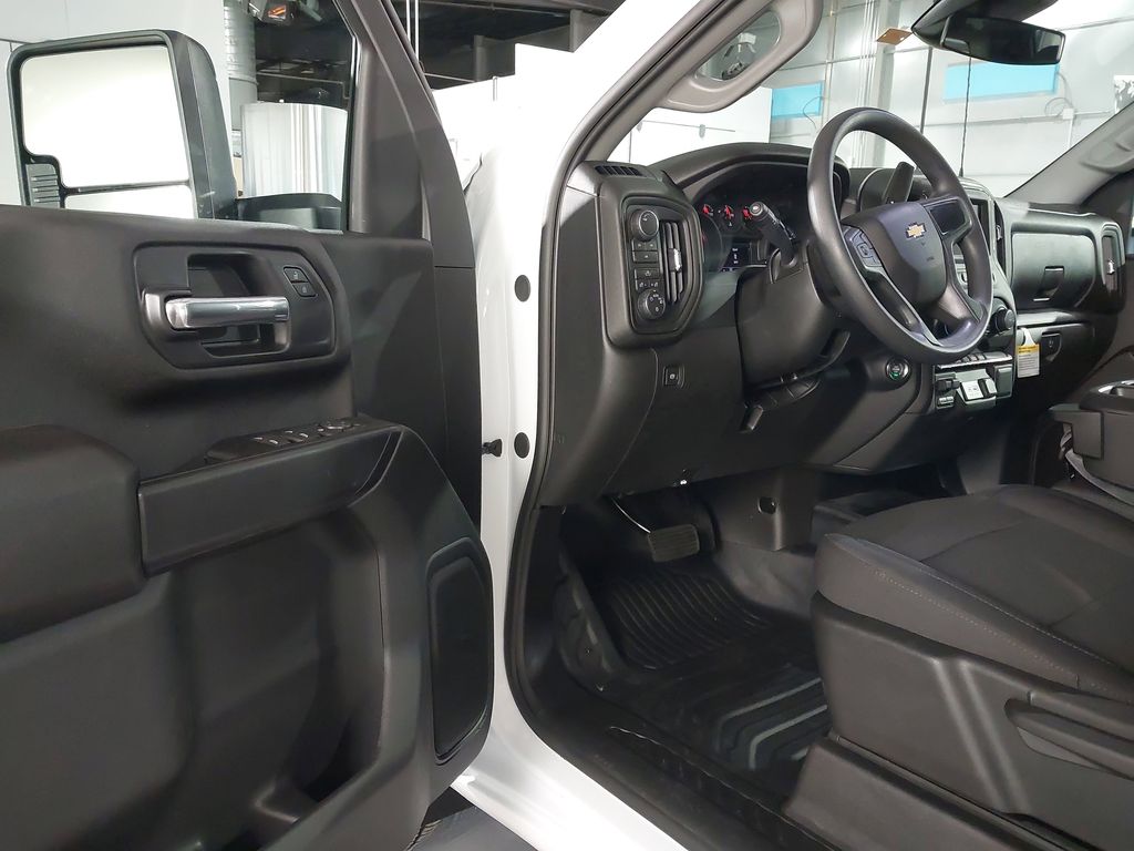 2026 Chevrolet Silverado 3500