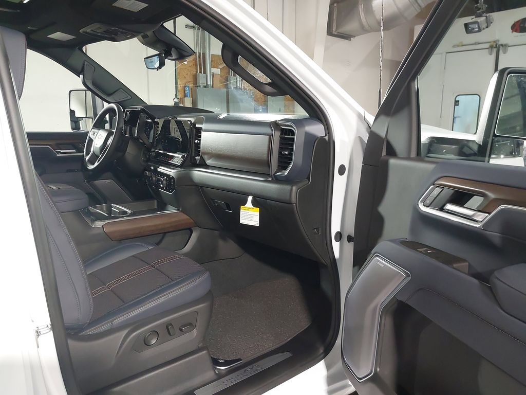 2026 Chevrolet Silverado 3500