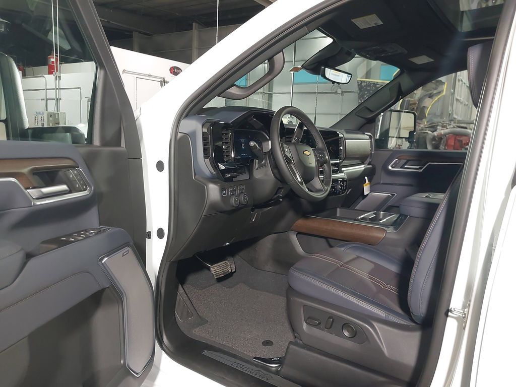 2026 Chevrolet Silverado 3500