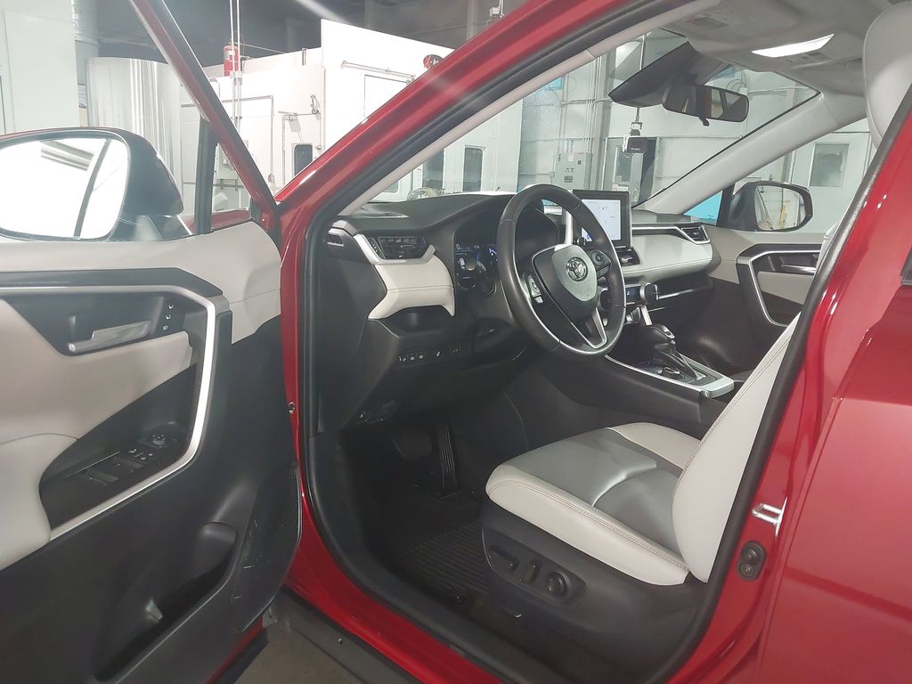 2025 Toyota RAV4 Hybrid