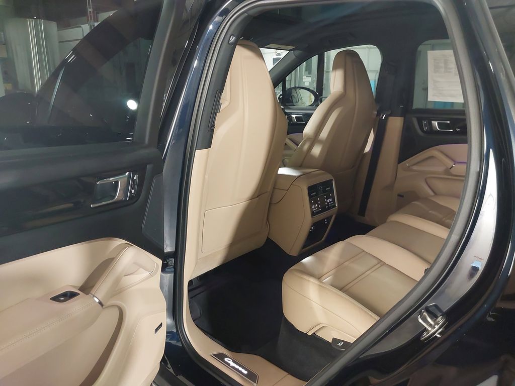 2023 Porsche Cayenne