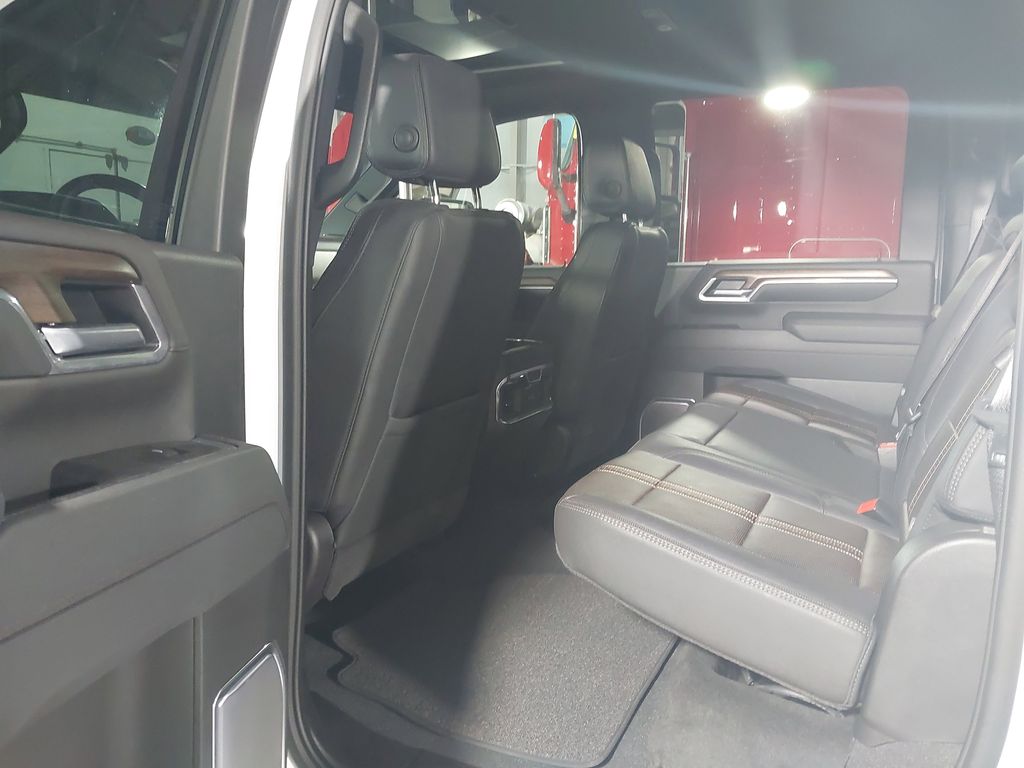 2025 Chevrolet Silverado 3500