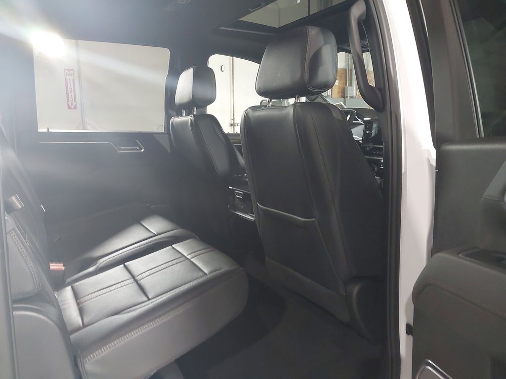 2025 Chevrolet Silverado 3500