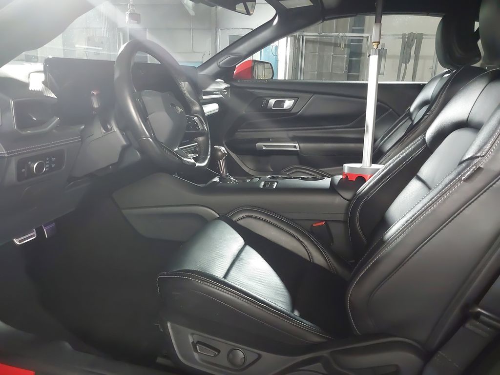 2025 Ford Mustang