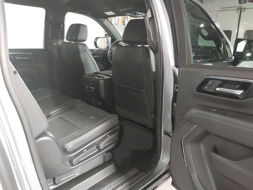 2025 Chevrolet Suburban