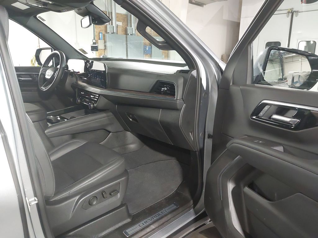 2025 Chevrolet Suburban