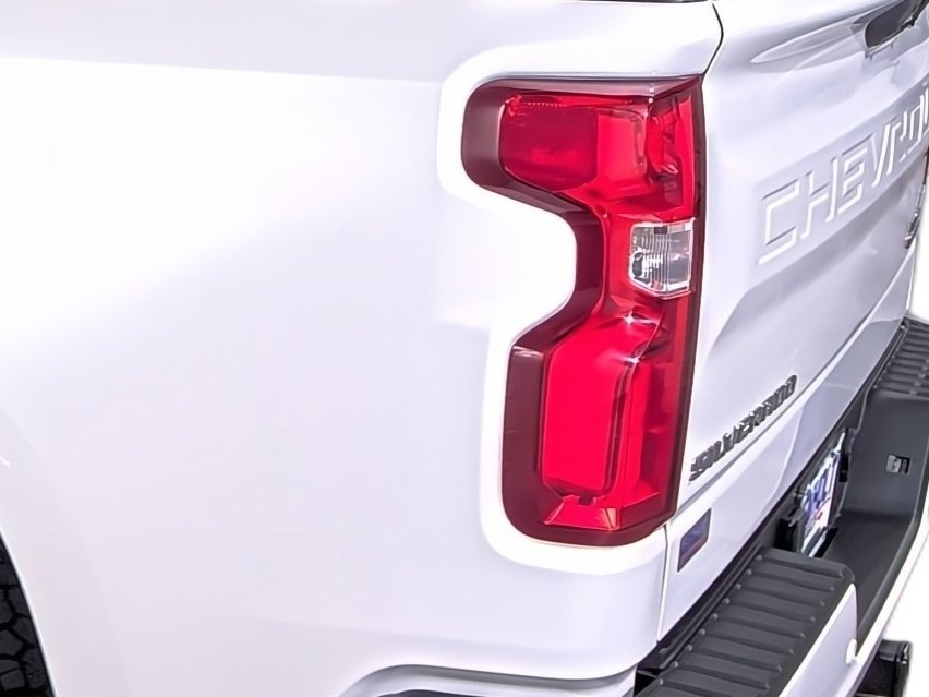 2023 Chevrolet Silverado 1500 High Country - Photo 10