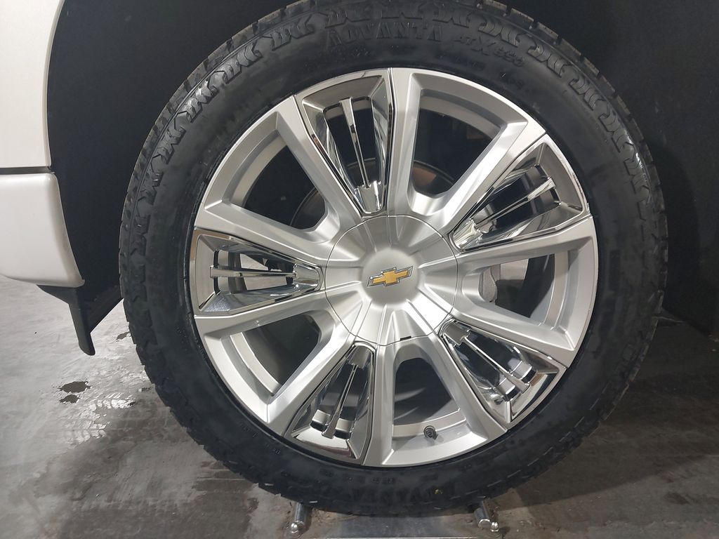 2023 Chevrolet Silverado 1500 High Country - Photo 18