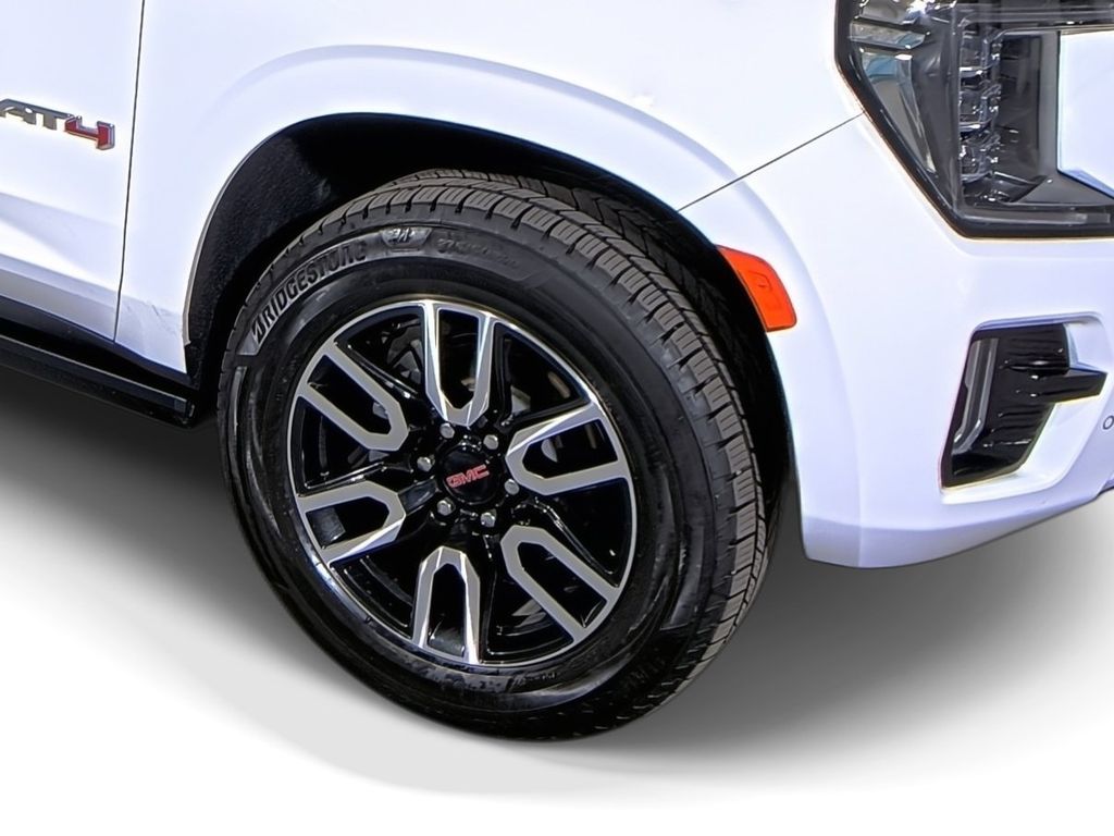 2023 GMC Yukon