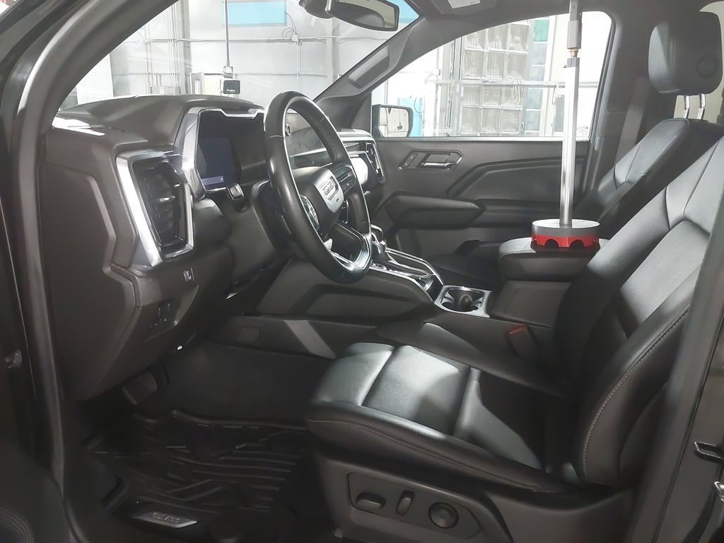 2024 GMC Canyon