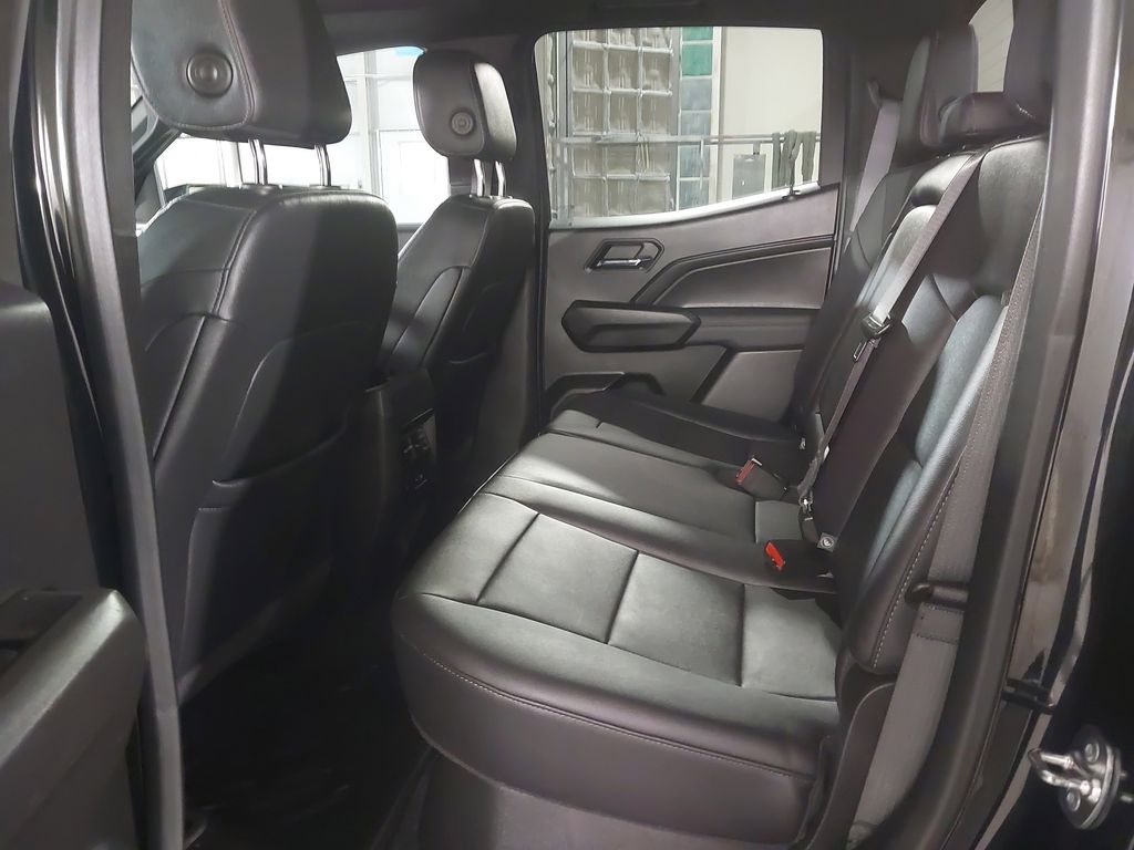 2024 GMC Canyon