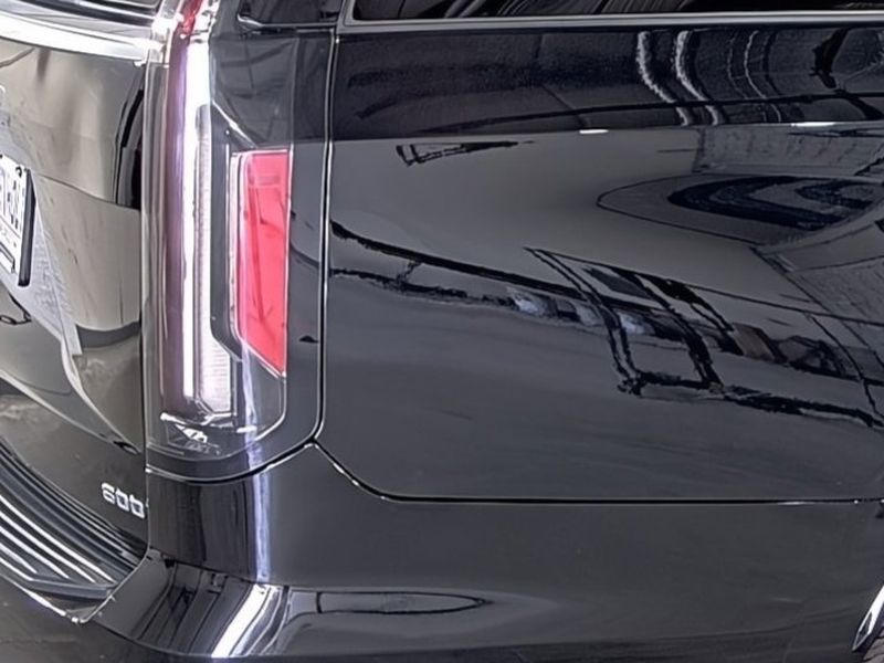 2024 Cadillac Escalade ESV