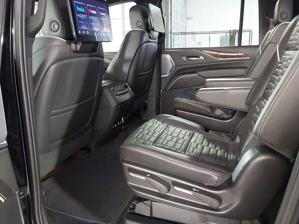 2024 Cadillac Escalade ESV