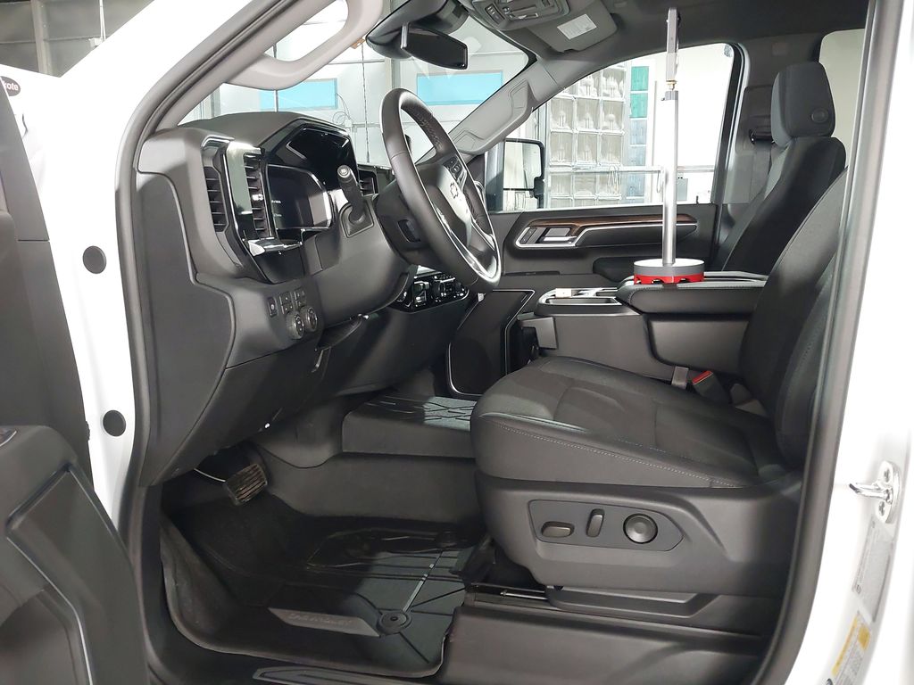 2026 Chevrolet Silverado 3500