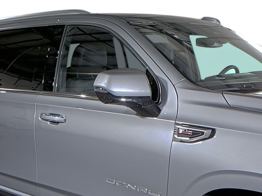 2025 GMC Yukon XL