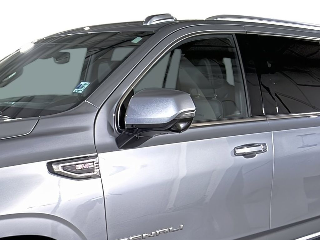 2025 GMC Yukon XL