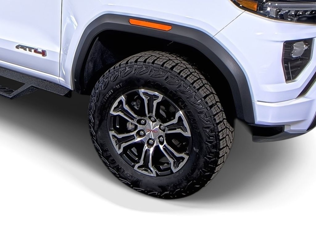 2024 GMC Canyon
