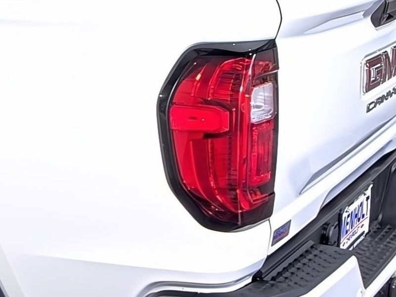 2024 GMC Canyon