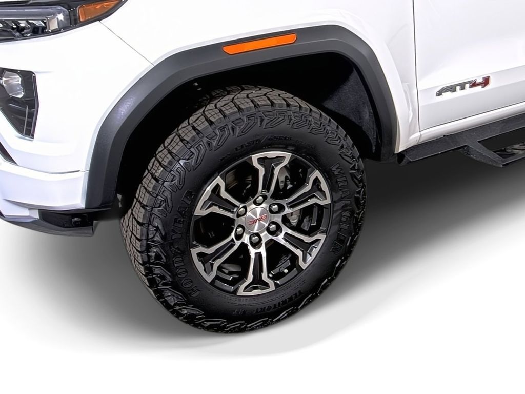2024 GMC Canyon