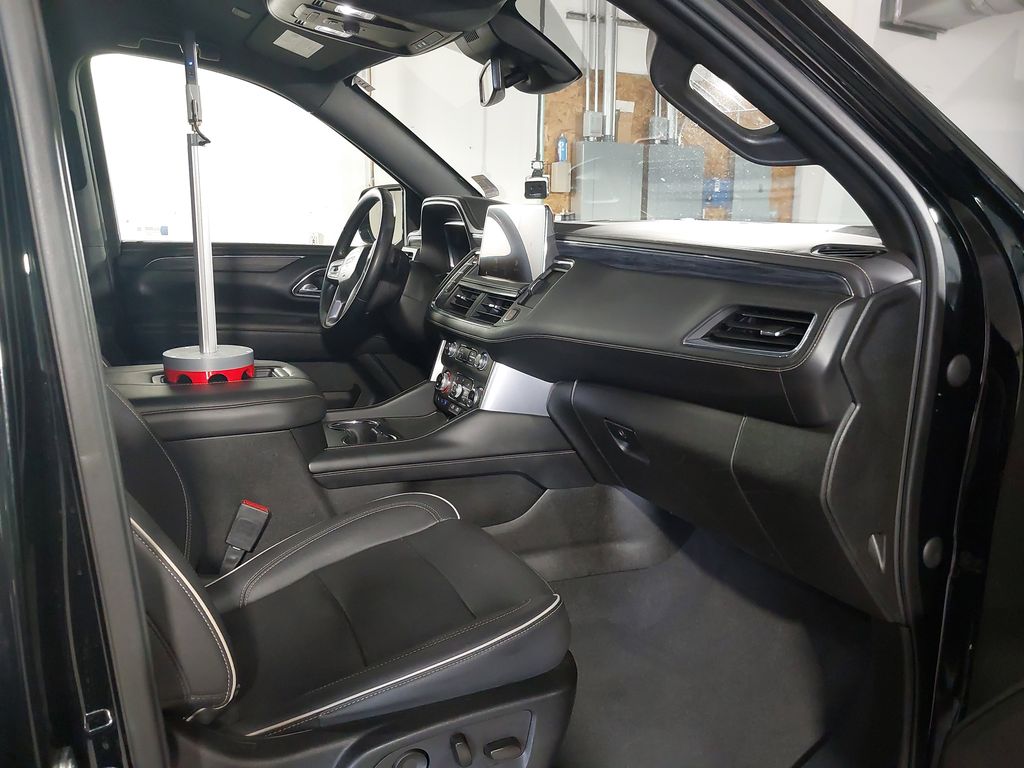 2023 GMC Yukon XL SLT - Photo 25