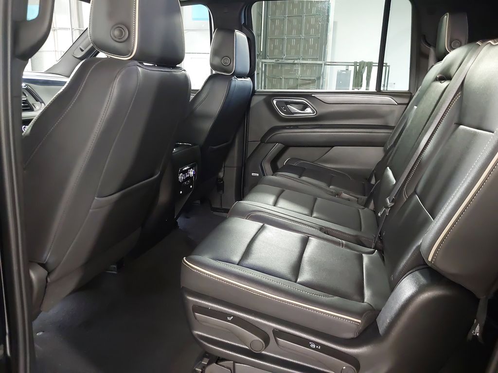 2023 GMC Yukon XL SLT - Photo 20