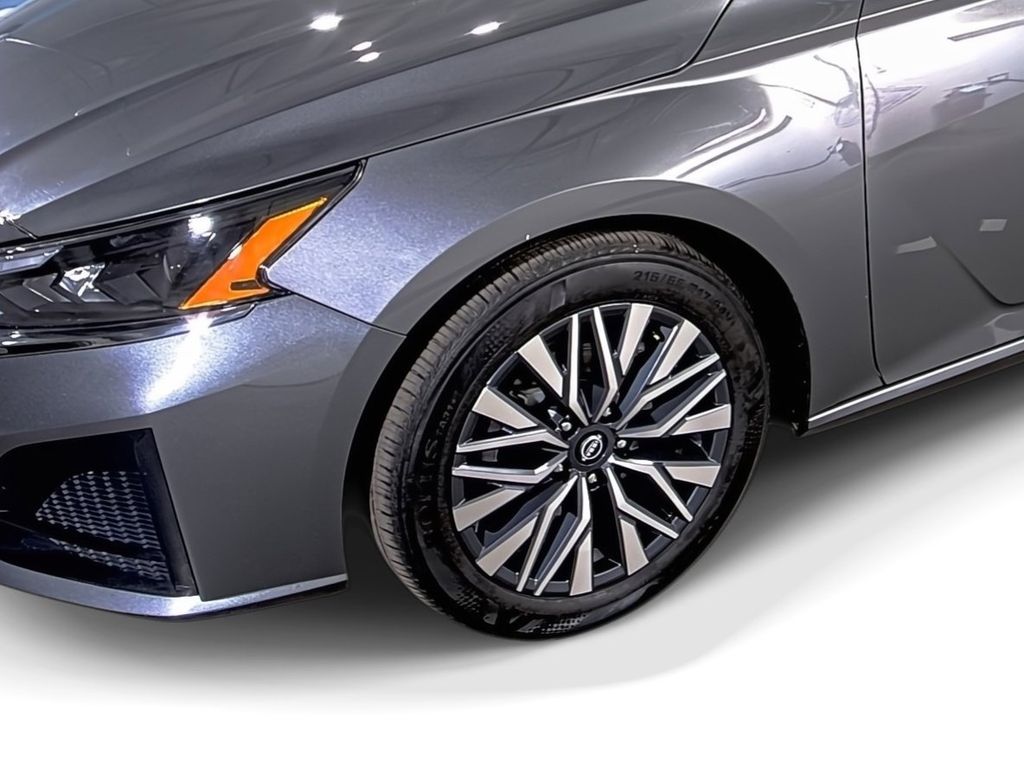 2025 Nissan Altima