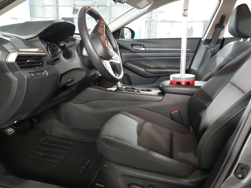 2025 Nissan Altima