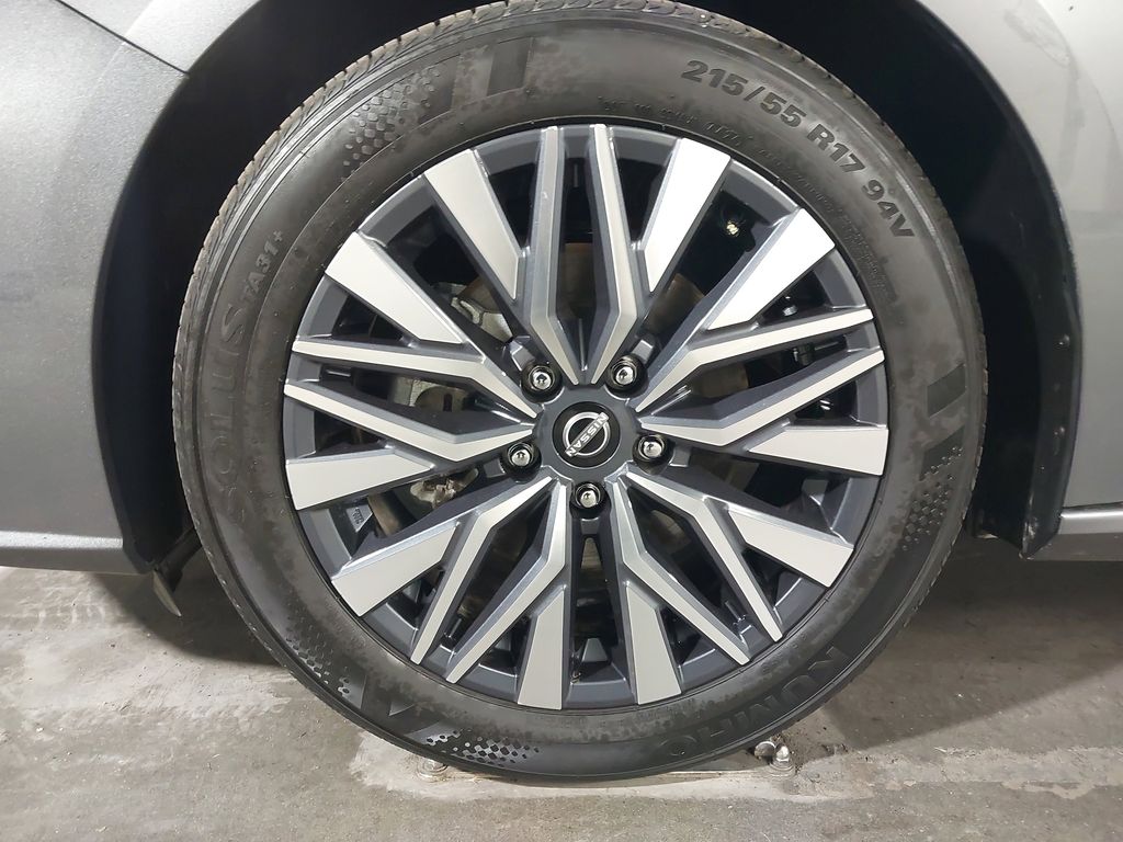 2025 Nissan Altima