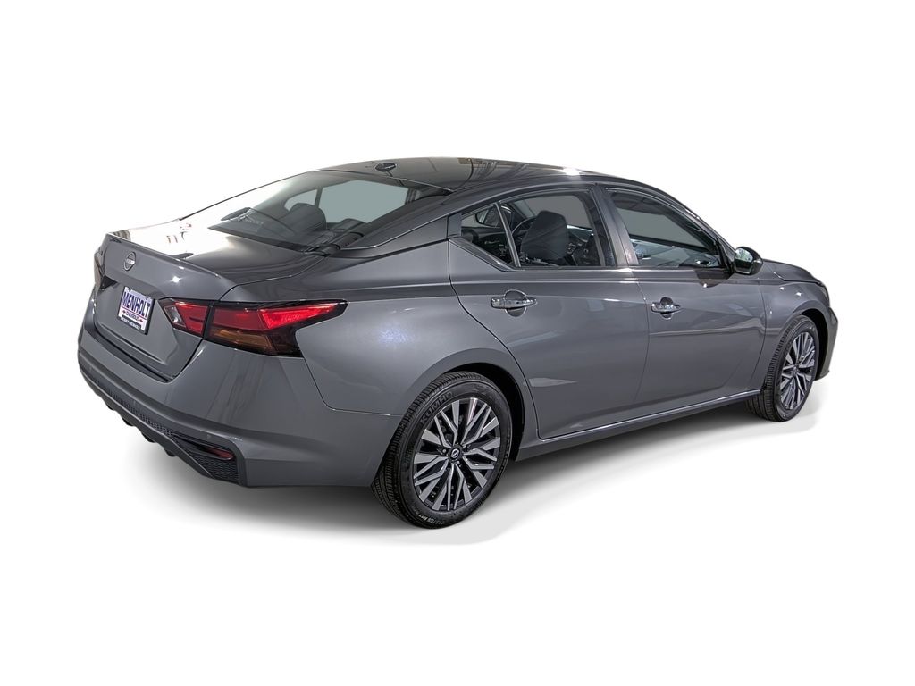 2025 Nissan Altima