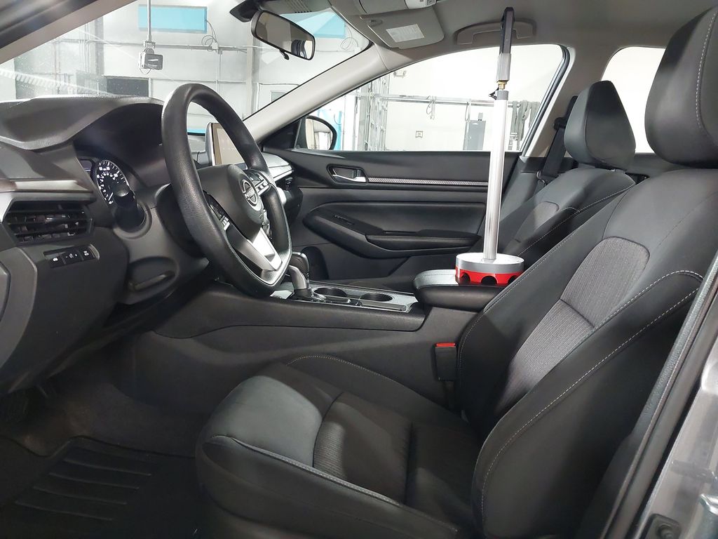 2025 Nissan Altima