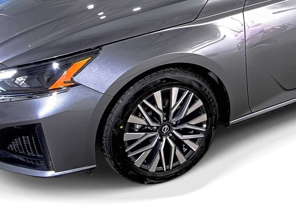 2025 Nissan Altima